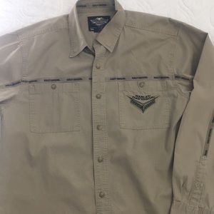 HD long sleeve button down.